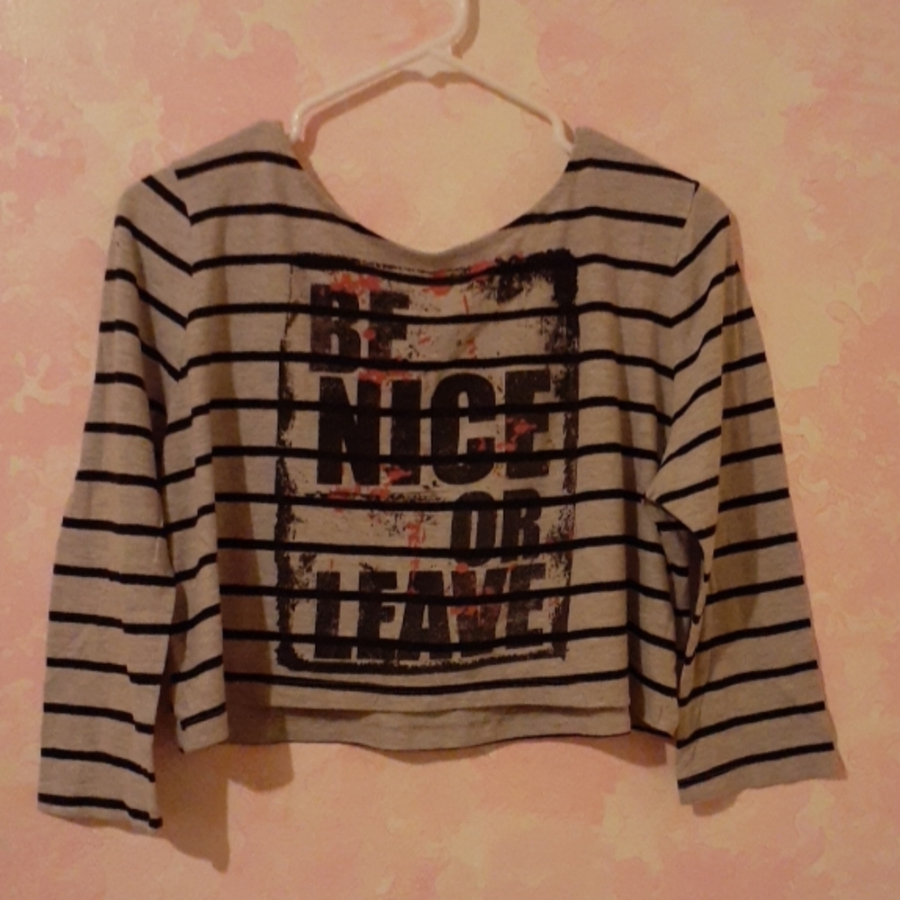 🌺 Tilly's T-Shirt